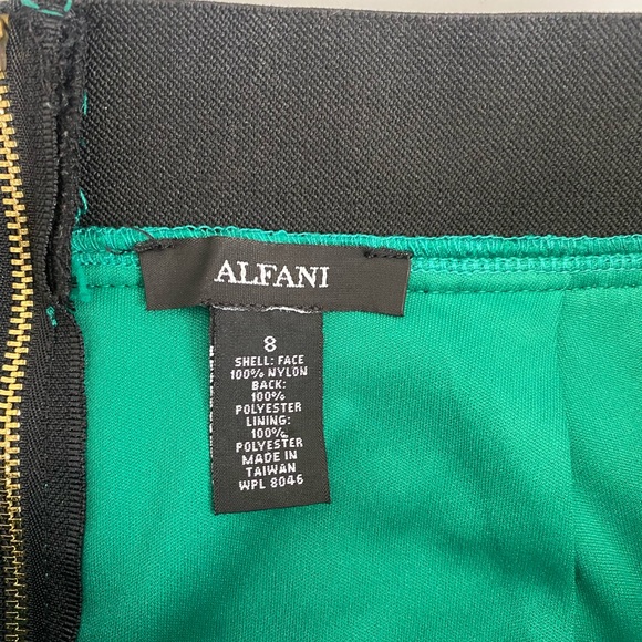 Alfani Green Lace Skirt Size 8 - Picture 3 of 6